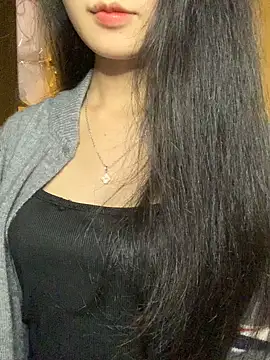 Nhinhi18 online show from 12/21/25, 03:14