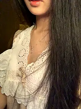 Nhinhi18 online show from 04/10/26, 03:41