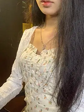 Nhinhi18 online show from 04/13/26, 02:10