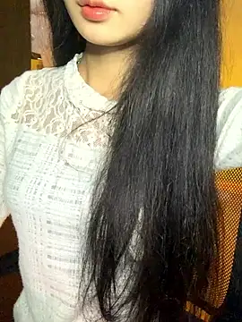 Nhinhi18 online show from 02/05/26, 04:03