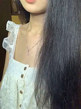 Nhinhi18 online show from 06/09/26, 03:02