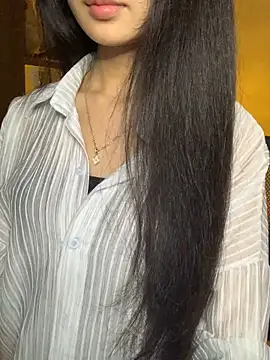 Nhinhi18 online show from 02/28/26, 04:28