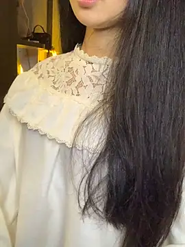 Nhinhi18 online show from 03/22/26, 04:30