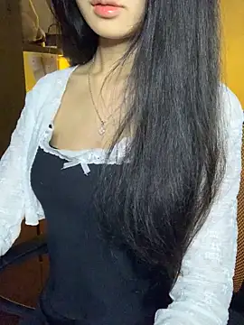 Nhinhi18 online show from 03/12/26, 02:32