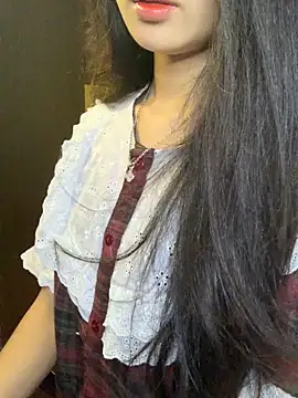 Nhinhi18 online show from 04/09/26, 02:23