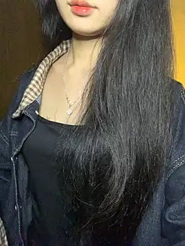 Nhinhi18 online show from 01/18/26, 04:10