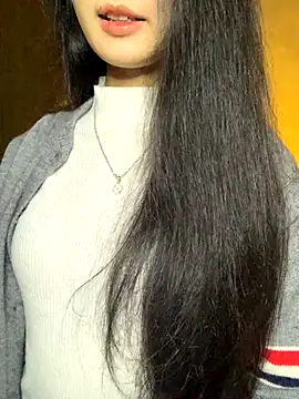 Nhinhi18 online show from 12/15/25, 03:07