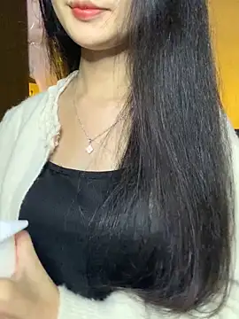 Nhinhi18 online show from 12/04/25, 03:00