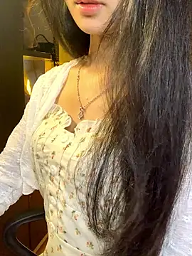 Nhinhi18 online show from 03/24/26, 03:56