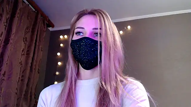 Iris lave online show from 12/17/25, 03:06