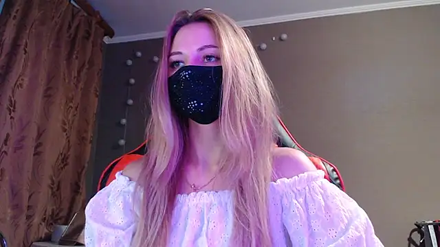 Iris lave online show from 10/21/25, 03:11