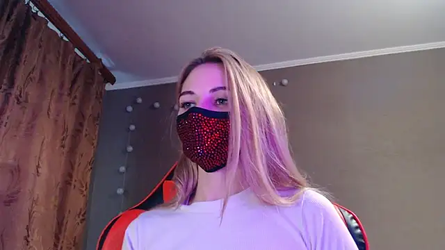 Iris lave online show from 10/24/25, 02:05