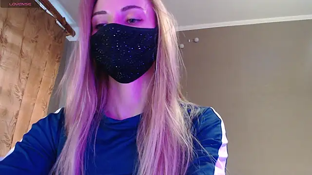 Iris lave online show from 09/28/25, 03:19