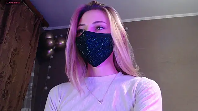 Iris lave online show from 11/08/25, 05:38