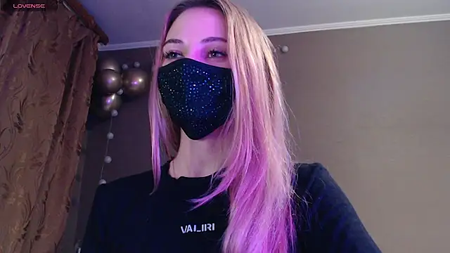 Iris lave online show from 11/11/25, 07:08