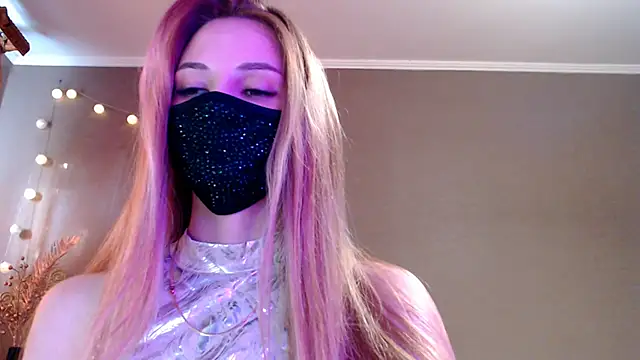 Iris lave online show from 05/03/26, 03:59
