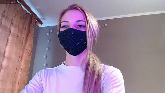 Iris lave online show from 09/29/25, 03:06