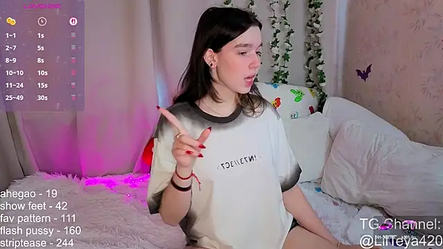 little Teya online show from 09/30/25, 09:48