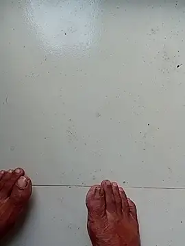 hackyourpussyxh online show from 10/28/25, 01:17