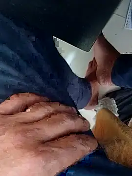 Snapshot of hackyourpussy@xh chatting on 04/04/26, 03:02 hackyourpussyxh online show from 04/04/26, 03:02