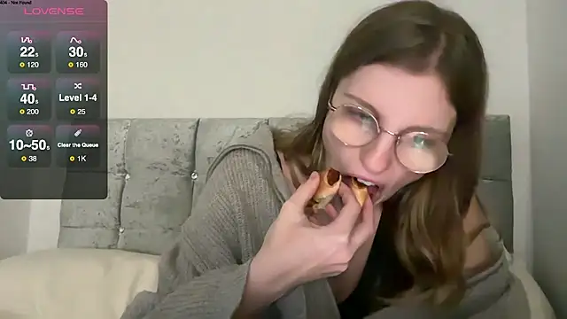 BustyKellyXXX online show from 02/08/26, 07:33