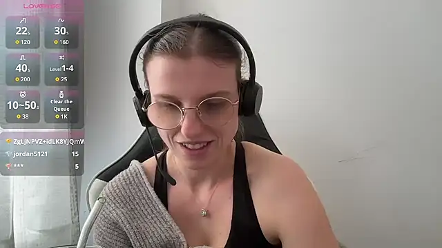 BustyKellyXXX online show from 04/03/26, 10:43