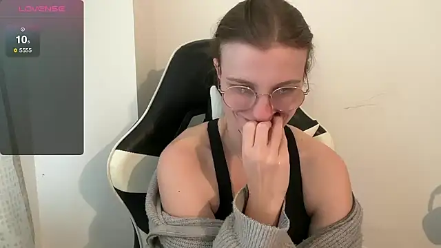 BustyKellyXXX online show from 11/27/25, 10:05