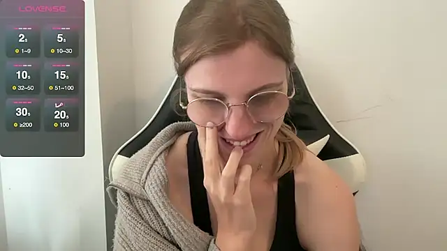 BustyKellyXXX online show from 10/16/25, 09:17
