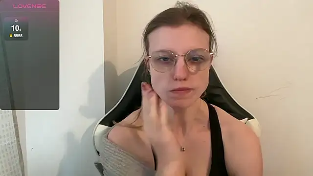 BustyKellyXXX online show from 01/12/26, 09:49