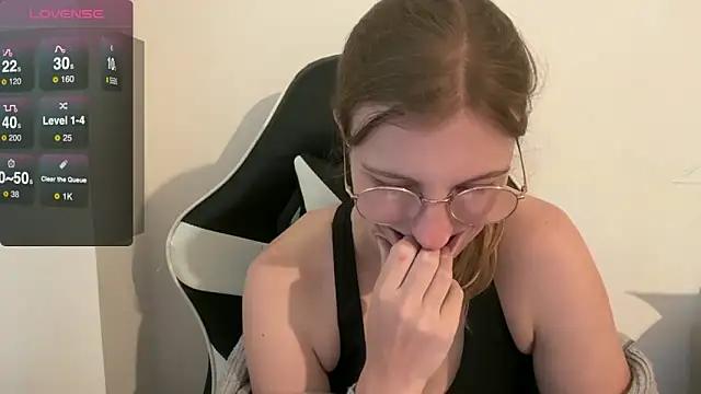 BustyKellyXXX online show from 10/31/25, 11:29