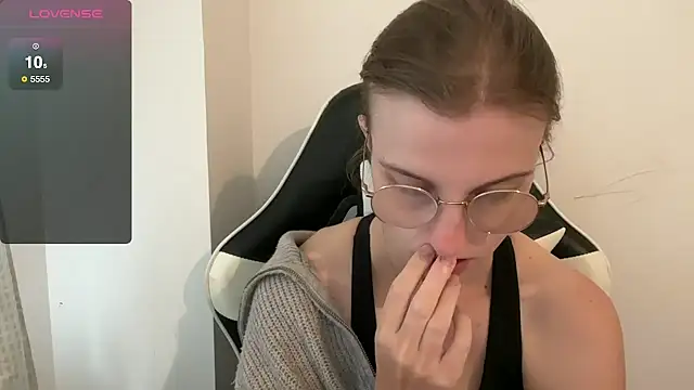 BustyKellyXXX online show from 10/10/25, 09:10