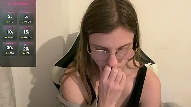 BustyKellyXXX online show from 01/10/26, 08:37