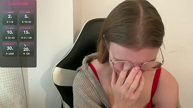 BustyKellyXXX online show from 11/18/25, 10:29