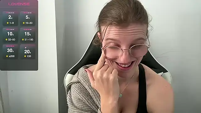 BustyKellyXXX online show from 11/25/25, 10:26