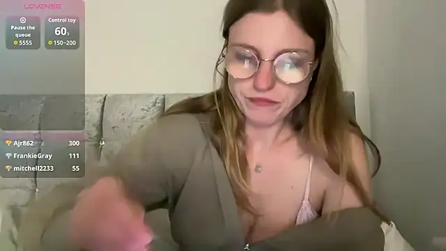 BustyKellyXXX online show from 03/27/26, 07:37