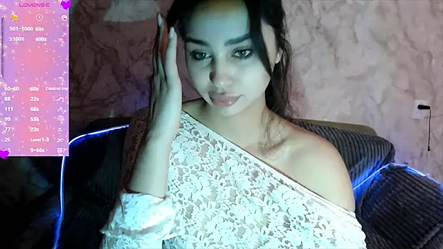 ChocolateKity online show from 10/31/25, 02:52