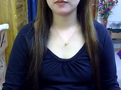 Snapshot of Obonti_2000 chatting on 01/10/26, 04:02 Obonti 2000 online show from 01/10/26, 04:02