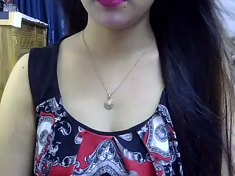 Snapshot of Obonti_2000 chatting on 10/18/25, 04:53 Obonti 2000 online show from 10/18/25, 04:53