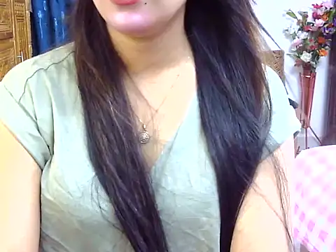Snapshot of Obonti_2000 chatting on 09/22/25, 12:55 Obonti 2000 online show from 09/22/25, 12:55