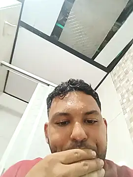 Frank0021 online show from 11/01/25, 10:14