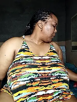 Snapshot of Moretl chatting on 01/17/26, 08:45 Moretl online show from 01/17/26, 08:45