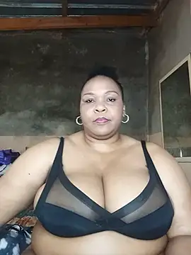 Snapshot of Moretl chatting on 06/19/26, 11:16 Moretl online show from 06/19/26, 11:16