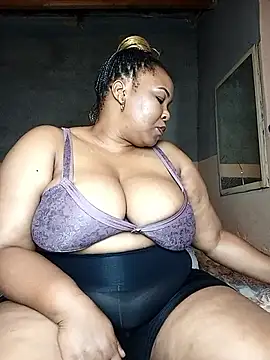 Snapshot of Moretl chatting on 02/17/26, 10:40 Moretl online show from 02/17/26, 10:40