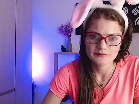 Camila-ventura online show from 10/28/25, 07:46