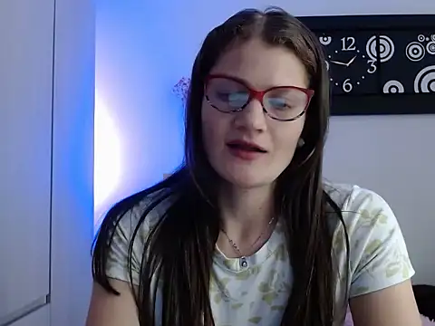 Camila-ventura online show from 09/30/25, 06:47