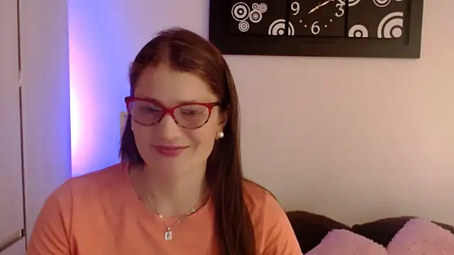 Camila-ventura online show from 06/08/26, 01:11