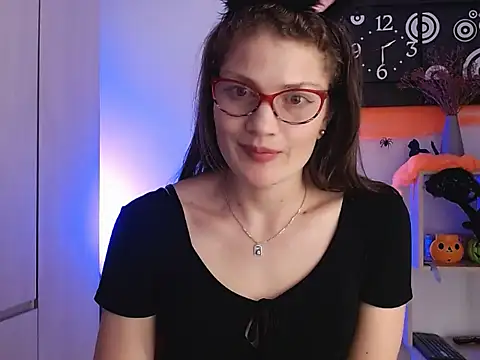 Camila-ventura online show from 10/30/25, 07:33