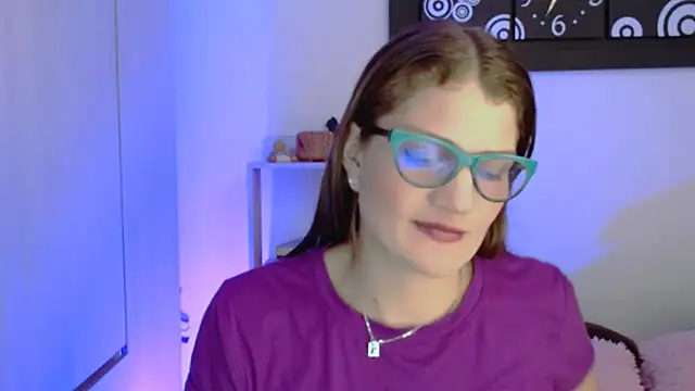 Camila-ventura online show from 05/18/26, 05:51