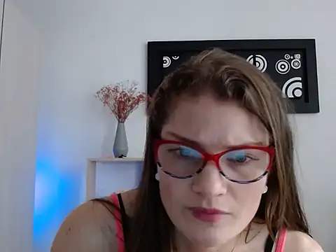 Camila-ventura online show from 10/04/25, 03:13