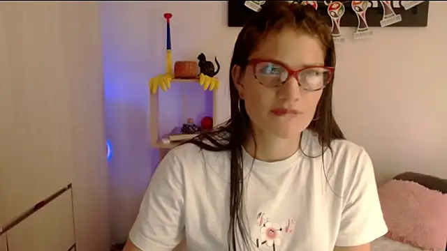 Camila-ventura online show from 06/26/26, 02:01
